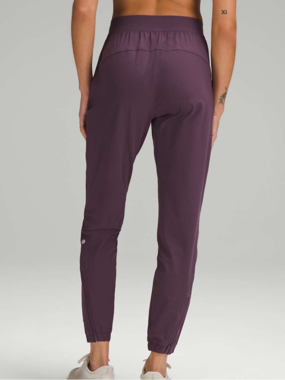 Lululemon purple jogger